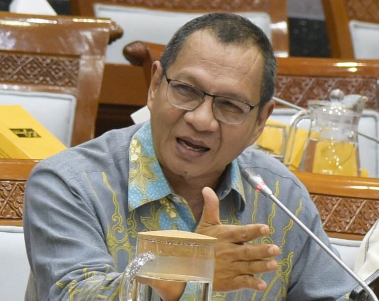 M. Husni