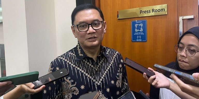 Direktur Eksekutif Departemen Komunikasi BI, Ramdan Denny Prakoso