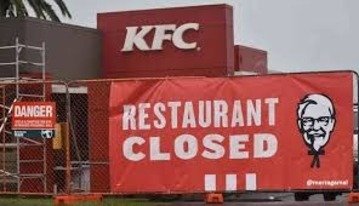 Salah satu gerai KFC yang tutup. Sumber gambar: Reuters