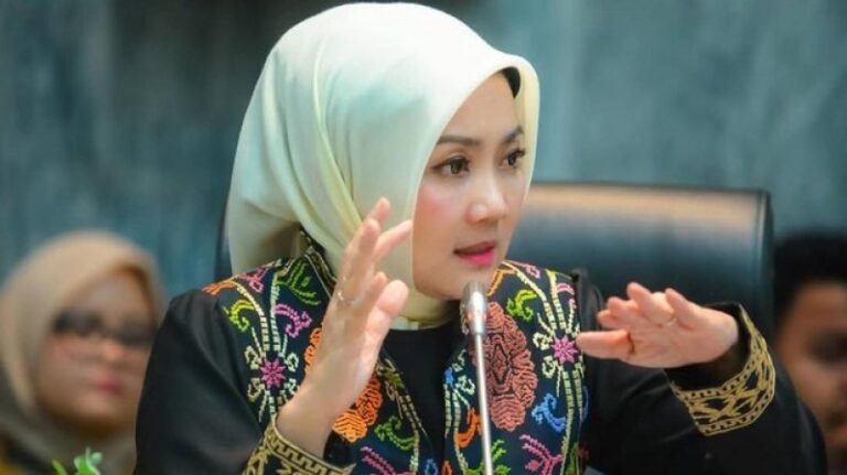Anggota DPR dari Fraksi Golkar Atalia Praratya. Foto: tangkapan layar Instagram @ataliapr