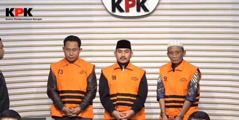 Sarjan (kiri). Foto: Tangkapan layar Youtube KPK.