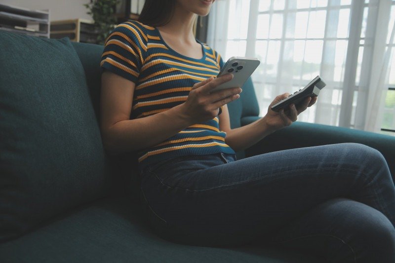 Ilustrasi: Entrepreneur Asian businesswoman (Sumber: Vecteezy)