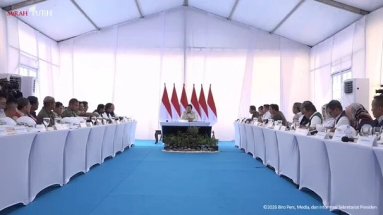 Presiden Prabowo Subianto memimpin ratas di Aceh Tamiang. Foto: Biro Pers Sekretariat Presiden