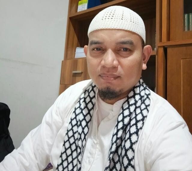 Pengasuh Pesantren Online Pondok Sehat Malomo, Ustaz Muhammad Aris Alwi Rilangi, SE, ME.