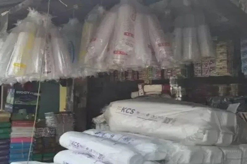 Harga Plastik Melonjak hingga 50%, Imbas Konflik Global