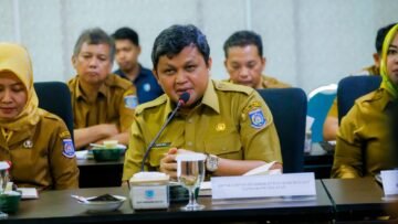 Kepala Dinas Pendidikan dan Kebudayaan Kota Tangsel, Deden Deni