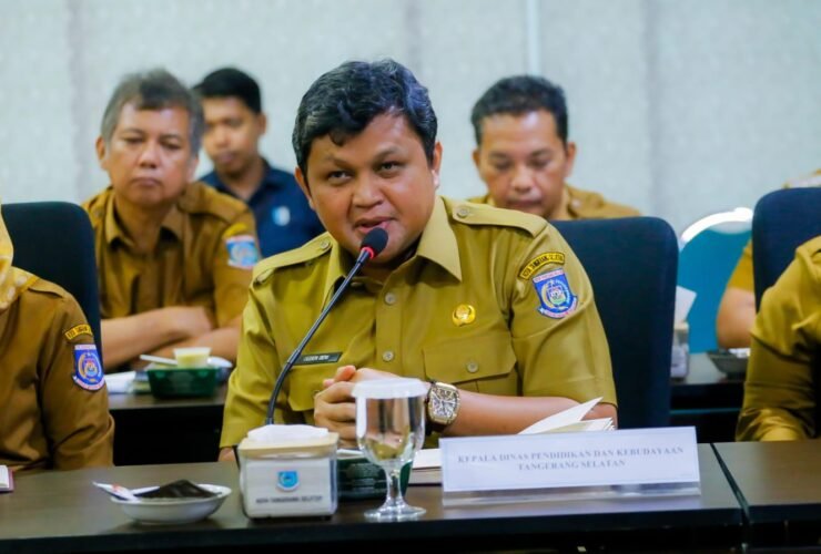 Kepala Dinas Pendidikan dan Kebudayaan Kota Tangsel, Deden Deni