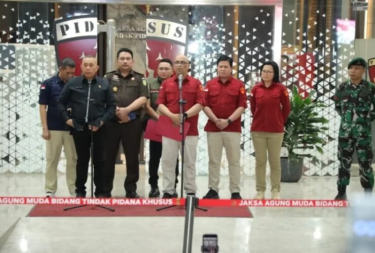Direktur Penyidikan Jampidsus Kejagung, Syarief Sulaeman Nahdi dalam konferensi pers terkait kasus dugaan korupsi tata kelola MBG. Foto Puspenkum Kejagung.
