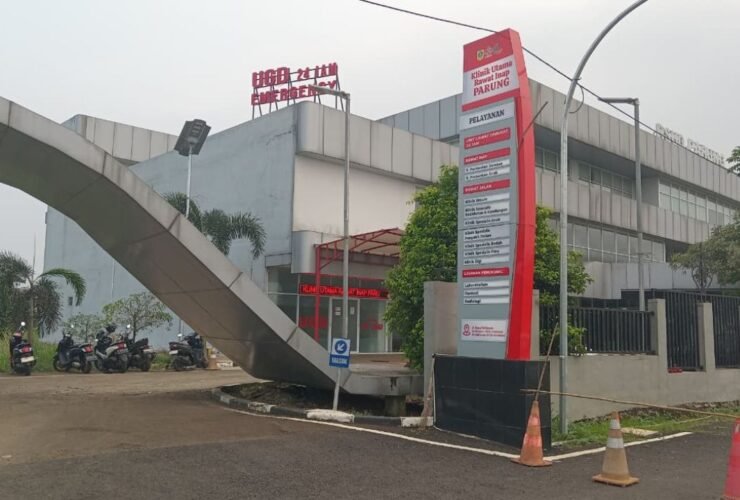 Rumah Sakit Umum Daerah (RSUD) Parung, Kabupaten Bogor yang berlokasi di Jl. Raya Pahlawan RT06/RW07, Desa Cogreg Kecamatan Parung. (Foto.Dok. MonitorUpdate.com)