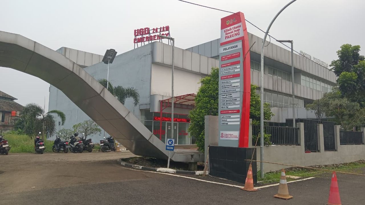 Rumah Sakit Umum Daerah (RSUD) Parung, Kabupaten Bogor yang berlokasi di Jl. Raya Pahlawan RT06/RW07, Desa Cogreg Kecamatan Parung. (Foto.Dok. MonitorUpdate.com)