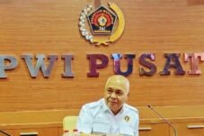 Ketua Umum PWI Pusat, Akhmad Munir