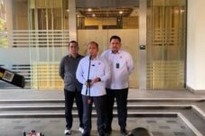 Anang Supriatna saat memberikan keterangan pers kepada wartawan. Foto: Dok. Ist.