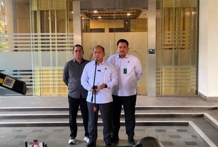 Anang Supriatna saat memberikan keterangan pers kepada wartawan. Foto: Dok. Ist.