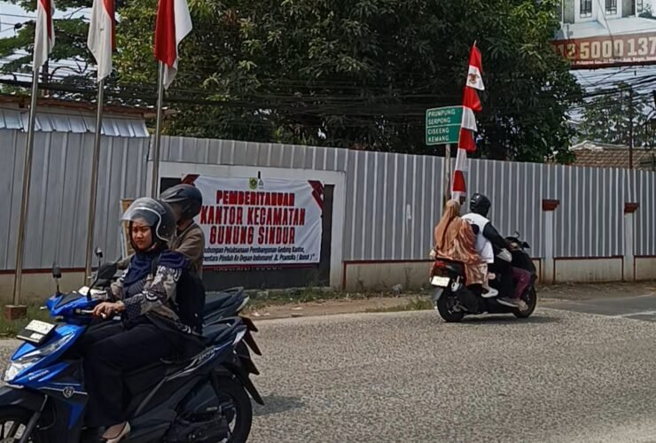 Proyek Pembangunan Kantor Kecamatan Gunung Sindur. (Foto: Dok. MonitorUpdate.com)