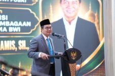 Ketum Al Washliyah DR. KH Masyhuril Khamis SH., MM