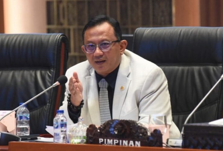 Wakil Ketua Komisi I DPR RI, Anton Sukartono Suratto