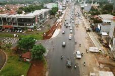 Pemkot Tangsel terus menigkatkan pembangunan dan memperkuat infrastruktur jalan. (Foto: Dok. Humas Kominfo)
