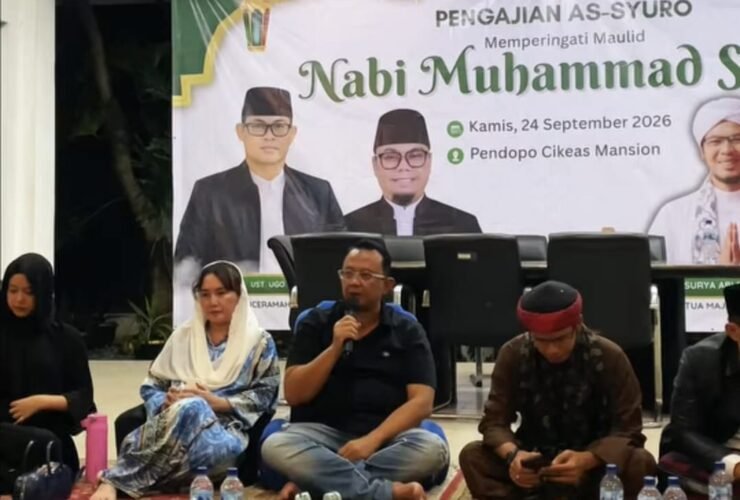 Kegiatan Maulid Nabi yang digelar melalui Majelis As-Syuro yang dibina oleh Anton Sukartono Suratto, Wakil Ketua Komisi I DPR RI di Pendopo Suratto, Cikeas Mansion, Kabupaten Bogor, Kamis malam (24/9/2026). (Foto: Istimewa)