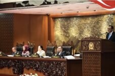 Wakil Ketua Komisi I DPR RI sekaligus Ketua DPD Partai Demokrat Jawa Barat, H. Anton Sukartono Suratto, M.Si., (Foto: Istimewa)