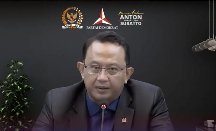Wakil Ketua Komisi I DPR RI dari Fraksi Partai Demokrat, H. Anton Sukartono Suratto, M.Si., (Foto: Istimewa)
