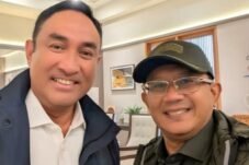 Anton Suratto bersama Kapolri Baru, Komjen Pol Suyudi Ario Seto. (Foto: Istimewa)