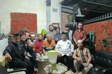 Sesi foto bersama pengurus dan anggota PJMI usai rapat persiapan Milad PJMI ke 15. Foto: Ist.