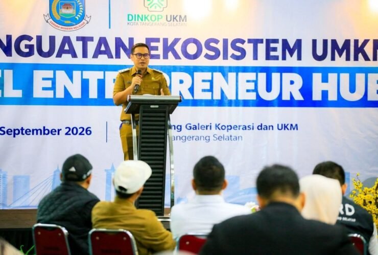 Wakil Walikota Pilar Saga Ichsan saat berikan arahan pada Forum Penguatan Tangerang Selatan Entrepreneur Hub Tahun 2026 di Gedung Galeri Koperasi dan UMKM Tangsel, Selasa (29/9/2026). Foto: Dok. Kominfo & Humas Pemkot Tangsel
