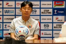 Shin Tae-yong, Pelatih Persija Jakarta. Foto: Ist.