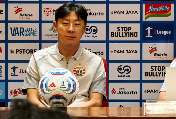 Shin Tae-yong, Pelatih Persija Jakarta. Foto: Ist.