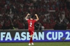 Kevin Diks merayakan keberhasilannya mencetak gol dalam adu penalti melawan Thailand pada final FIFA ASEAN Cup 2026 di Stadion Utama Gelora Bung Karno (SUGBK), Jakarta, Senin (5/10/2026). Foto: Ist.